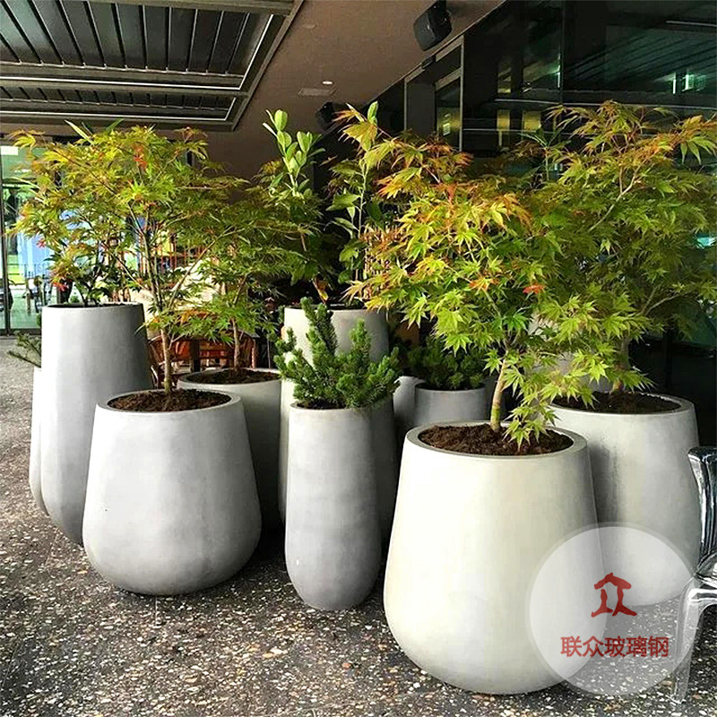 深圳玻璃鋼廠為河北保定文化公司專業(yè)定制玻璃鋼休閑椅