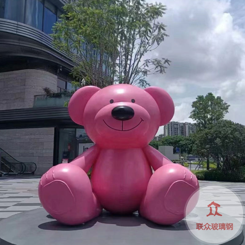 玻璃鋼卡通雕塑為什么成為城市文化新風(fēng)尚？