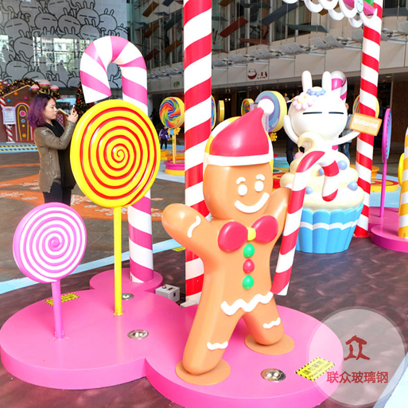 玻璃鋼雕塑能夠滿足不同環(huán)境的安裝要求